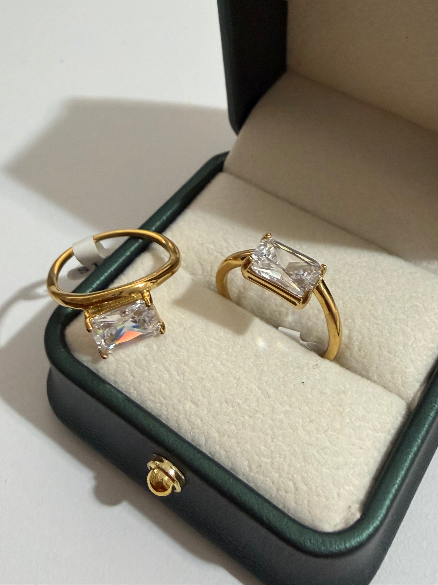 Tira Ring