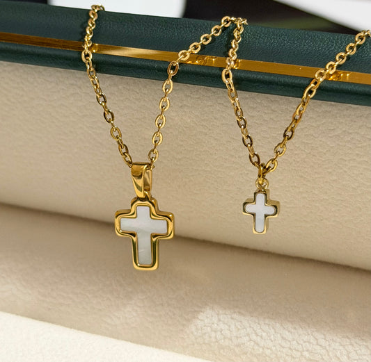 Cruz White
