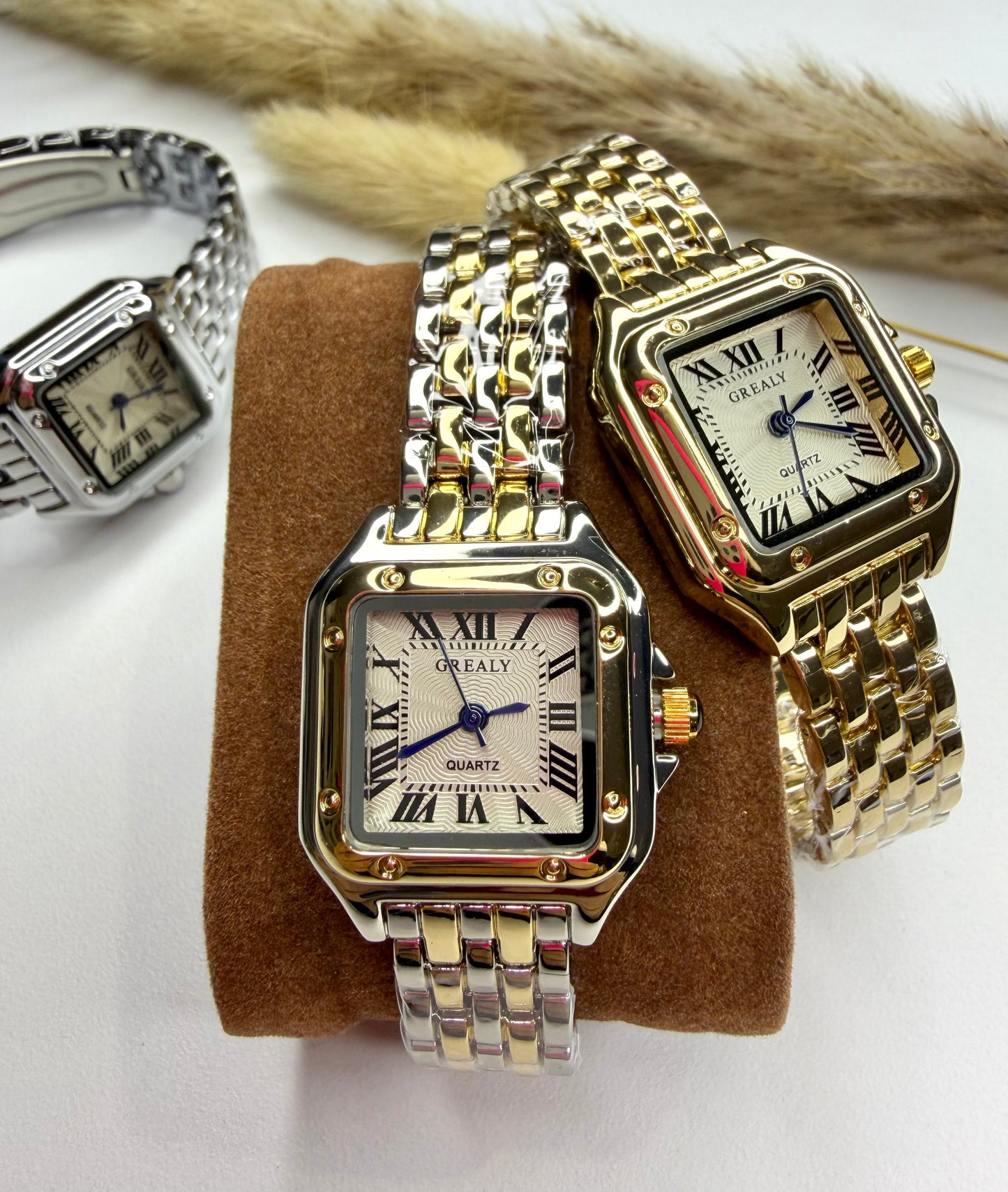 Valmira Watch