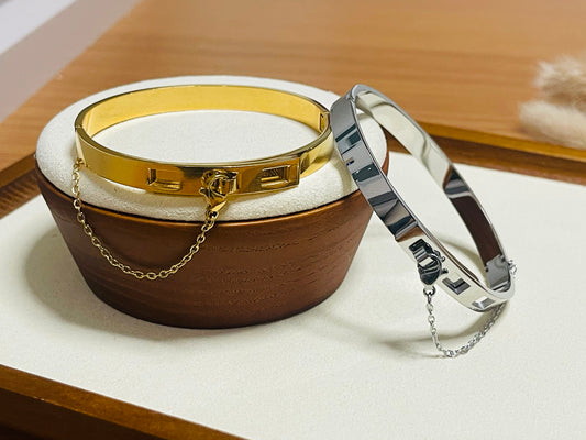 Shayla Bangle
