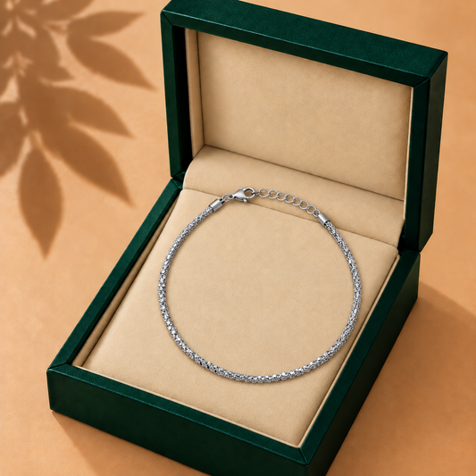 Shiny anklet